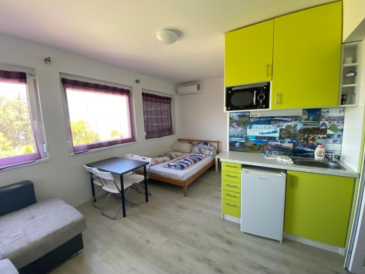 Cuki Apartmanok Siofok Luaran gambar